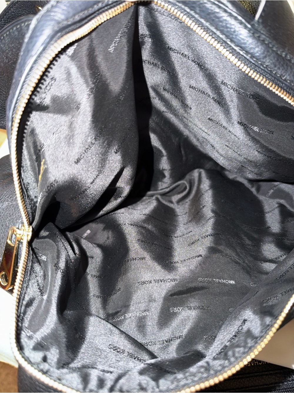 MICHAEL Michael Kors Raven Large Pebbled Leather Hobo Tote Black Gold w/Dust Bag - Picture 7 of 11